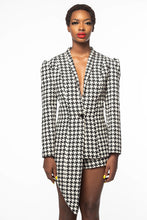Load image into Gallery viewer, HOUNDSTOOTH SHAN LATRIS LACE-UP BACK BLAZER
